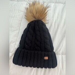 NEW Black Knit Beanie with detachable Faux Fur Pom